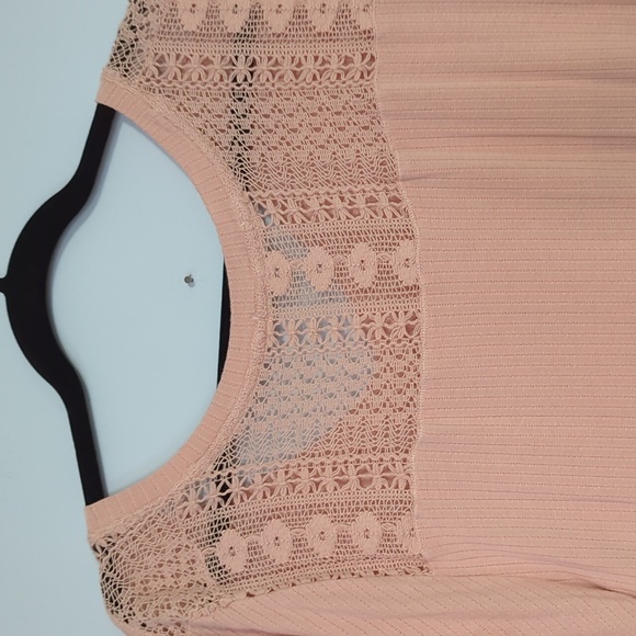 PLUS SIZE Top - Picture 3 of 3